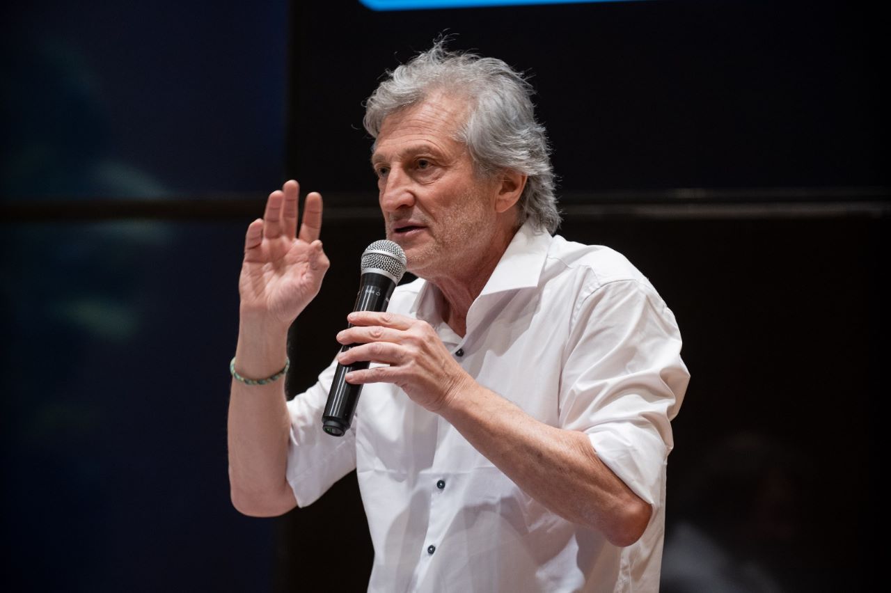 Esteban Levin